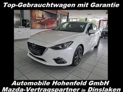 Satinweiß metallic Gebraucht 2016 Mazda 3 Nakama Limousine | 13.790 € (Fairer Preis)