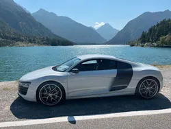 Weiß Gebraucht 2015 Audi R8 Coupé Sport Coupé | 95.980 €
