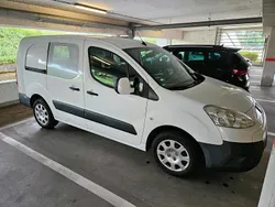 Weiß Gebraucht 2011 Peugeot Partner Van / Kleinbus | 5.500 € (Teuer)