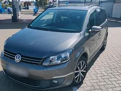 Gebraucht 2010 VW Touran Van / Kleinbus | 8.000 €