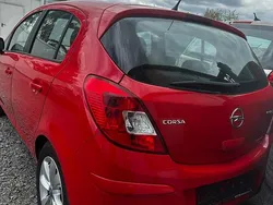 Rot Gebraucht 2015 Opel Corsa Kleinwagen | 4.400 € (Guter Preis)