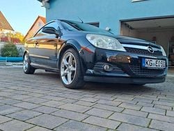 Schwarz Gebraucht 2007 Opel Astra Cabriolet Cabrio | 4.800 € (Fairer Preis)