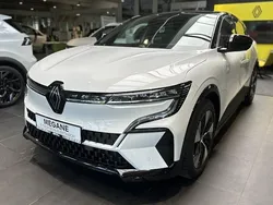 Schwarz Neu 2025 Renault Mégane Techno Limousine | 41.490 €