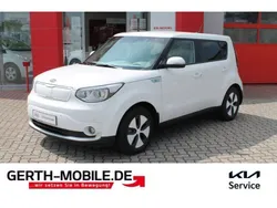 Schneeweiss Gebraucht 2016 Kia Soul EV 2 SUV | 12.990 € (Teuer)