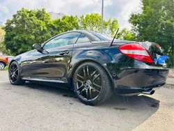Schwarz Gebraucht 2007 Mercedes 200 Cabrio | 14.000 €
