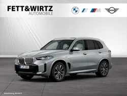 Skyscraper grau Gebraucht 2025 BMW X5 M Sport SUV | 97.777 € (Superpreis)