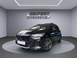 Black sapphire metallic Gebraucht 2023 BMW 218 Active Tourer M Sport Van / Kleinbus | 27.490 €