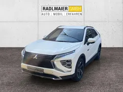 Anden weiss Gebraucht 2022 Mitsubishi Eclipse Cross Intro Edition SUV | 20.995 € (Guter Preis)
