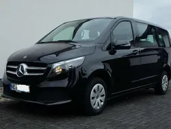 Schwarz Gebraucht 2022 Mercedes V220 Van / Kleinbus | 37.400 € (Superpreis)