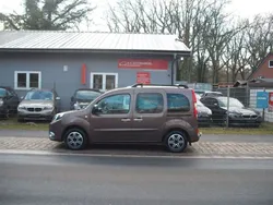 Braun Gebraucht 2016 Renault Kangoo Intens Van / Kleinbus | 9.599 € (Etwas zu teuer)