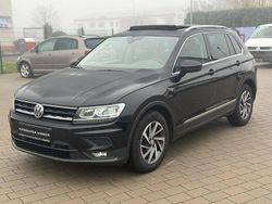 Schwarz Gebraucht 2018 VW Tiguan Sound SUV | 15.490 € (Etwas zu teuer)