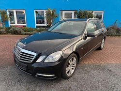 Schwarz Gebraucht 2010 Mercedes E250 Avantgarde Kombi | 7.999 € (Fairer Preis)