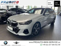 Brooklyn grau Gebraucht 2025 BMW 520 M Sport Kombi | 58.490 € (Guter Preis)
