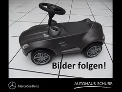 Grau Gebraucht 2025 Mercedes GLA200 AMG line SUV | 50.698 €