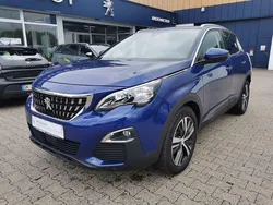 Blau Gebraucht 2019 Peugeot 3008 Active SUV | 16.990 € (Fairer Preis)