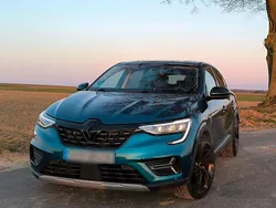 Blau Gebraucht 2023 Renault Arkana Techno SUV | 21.900 € (Guter Preis)