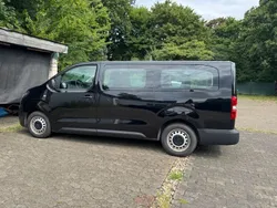 Schwarz Gebraucht 2022 Opel Vivaro Van | 22.250 € (Fairer Preis)