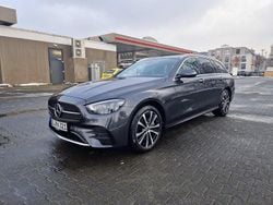Schwarz Gebraucht 2020 Mercedes E300 AMG Kombi | 28.500 € (Guter Preis)