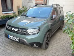 Grün Gebraucht 2022 Dacia Duster Journey SUV | 21.000 € (Fairer Preis)