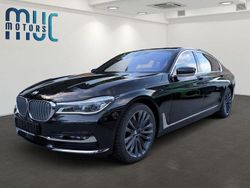 Black sapphire metallic Gebraucht 2015 BMW 750 Limousine | 23.990 € (Fairer Preis)
