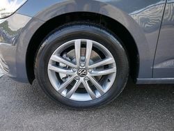 Delfingrau metallic delfingrau metallic Neu 2025 VW Touran Highline Van / Kleinbus | 41.374 €