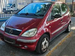 Rot Gebraucht 2001 Mercedes A140 Limousine | 1.600 €