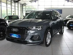Grau Gebraucht 2021 Audi Q3 Advanced SUV | 27.850 € (Guter Preis)