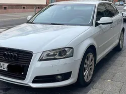 Weiß Gebraucht 2012 Audi A3 Sportback Ambiente Limousine | 6.500 € (Fairer Preis)