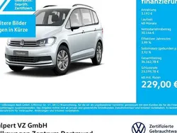 Oyster silver metallic Gebraucht 2024 VW Touran Comfortline Van / Kleinbus | 33.336 € (Fairer Preis)