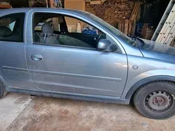 Grau Gebraucht 2006 Opel Corsa Kleinwagen | 1.000 € (Guter Preis)