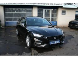 Midnight schwarz metallic Gebraucht 2023 Seat Leon ST FR Kombi | 30.750 € (Etwas zu teuer)