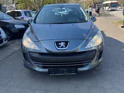 Grau Gebraucht 2008 Peugeot 308 Tendance Limousine | 1.990 € (Fairer Preis)