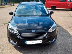 Schwarz Gebraucht 2017 Ford Focus Titanium Kombi | 6.499 € (Fairer Preis)