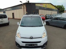 Gebraucht 2016 Citroën Berlingo SELECTION Van / Kleinbus | 3.999 € (Superpreis)