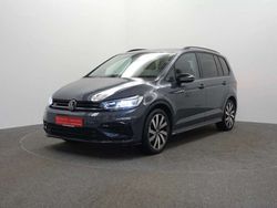 Grau Gebraucht 2024 VW Touran Pro Van / Kleinbus | 35.950 € (Guter Preis)