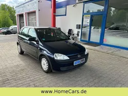 Blau Gebraucht 2001 Opel Corsa Limousine | 650 € (Guter Preis)