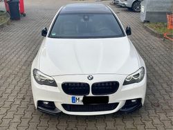 Weiß Gebraucht 2015 BMW 530 Performance Limousine | 25.300 € (Teuer)