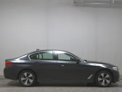 Grau Gebraucht 2019 BMW 530 Sport Line Limousine | 23.980 € (Superpreis)