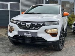 Weiß Gebraucht 2022 Dacia Spring Comfort Plus Kleinwagen | 9.650 € (Guter Preis)