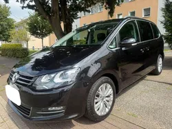 Schwarz Gebraucht 2016 VW Sharan Highline Van / Kleinbus | 14.999 € (Fairer Preis)