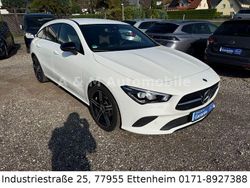 Weiß Gebraucht 2020 Mercedes CLA200 Shooting Brake Kombi | 23.000 € (Guter Preis)