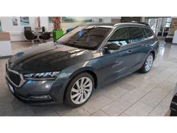 Quarzgrau metallic (metallic) Gebraucht 2021 Skoda Octavia Style Kombi | 22.990 € (Fairer Preis)