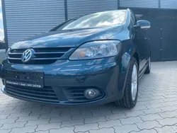 Blau Gebraucht 2008 VW Golf Plus Cross United Van / Kleinbus | 3.950 € (Fairer Preis)