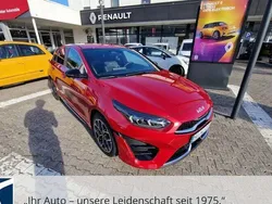 Rot Gebraucht 2024 Kia Ceed GT-Line Limousine | 27.970 € (Fairer Preis)