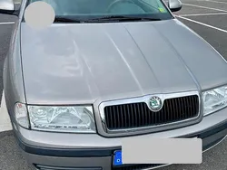 Silber Gebraucht 2009 Skoda Octavia Tour Kombi | 3.900 € (Superpreis)