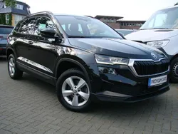 Schwarz metallic Gebraucht 2022 Skoda Karoq Style SUV | 24.980 € (Guter Preis)