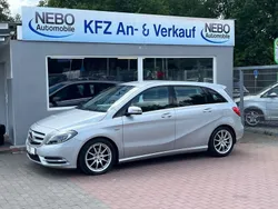Silber Gebraucht 2012 Mercedes B180 Sport Van / Kleinbus | 7.700 € (Fairer Preis)