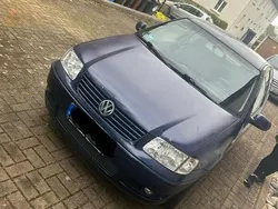 Blau Gebraucht 2000 VW Polo Kleinwagen | 300 € (Superpreis)
