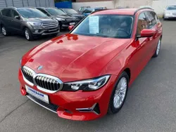 Melbournerot metallic Gebraucht 2021 BMW 318 Luxury Line Kombi | 27.950 € (Fairer Preis)