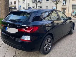 Schwarz Gebraucht 2024 BMW 118 Advantage Kleinwagen | 22.900 € (Fairer Preis)